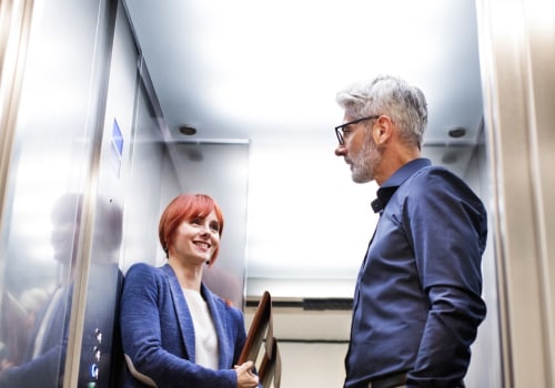 What are the 7 steps to making an elevator pitch?